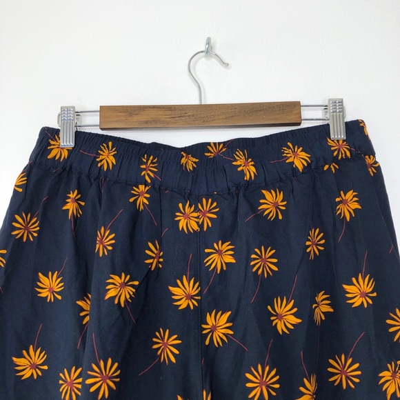 Madewell Pull On Tie Short In Fresh Daisies - Picture 7 of 11